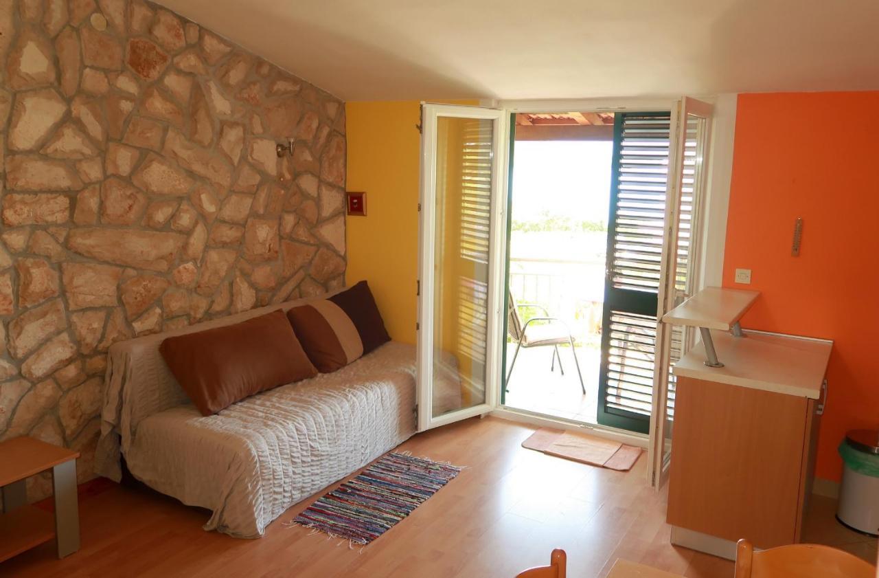 Apartments By The Sea Loviste, Peljesac - 10197 Bagian luar foto